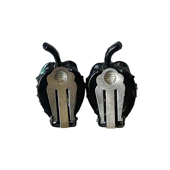 1960s Red Green Rhinestone Black Metal Strawberry Demi Parure Pin Clip Earrings - Picture 6 of 7